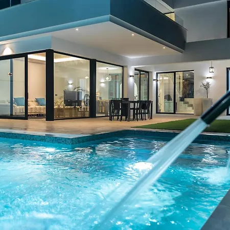 Villaswimmingpoolmalaga Willa *